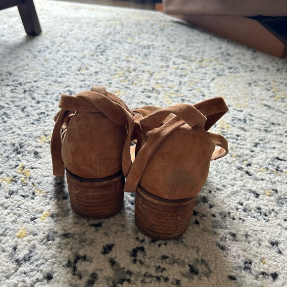 Steve Madden Rizzaa Sandals - Picture 4 of 6